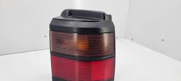 Volkswagen PASSAT B3 Rear/tail lights 333945112