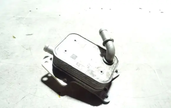 Infiniti Q50 Engine oil radiator 