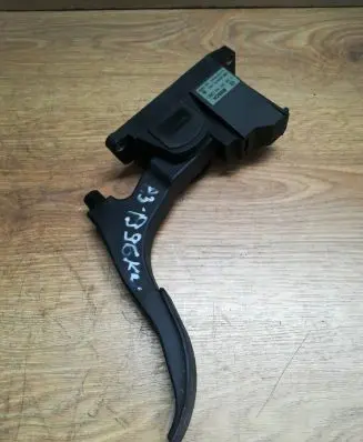 Audi A3 S3 8L Accelerator throttle pedal 1J1721503K 286204018 0281002342