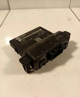 Audi A3 S3 8P Gateway control module 1K0907530AA 1K0907951 403948T