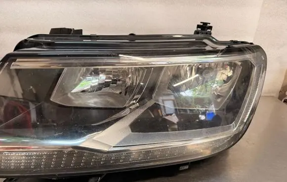 Volkswagen Tiguan Headlight/headlamp 5NB941005B