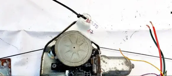 Mitsubishi Pajero Front door window regulator motor