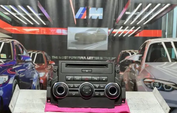 Land Rover Range Rover Sport L320 Climate control/heater control trim CH32-19E900-EB