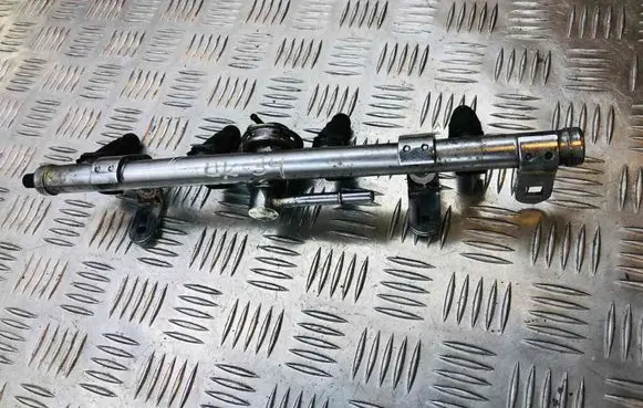 Mini One - Cooper R50 - 53 Fuel main line pipe 04777859