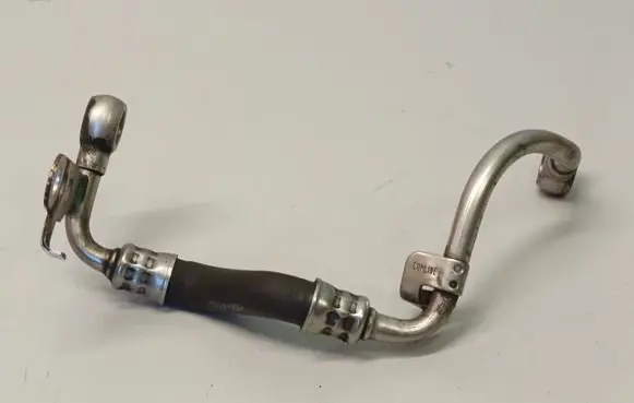 Audi A6 S6 C6 4F Turbo turbocharger oiling pipe/hose 06D121497A