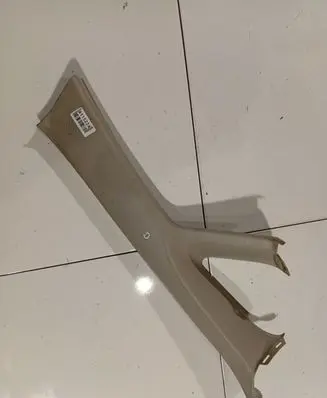 Toyota Auris 150 (D) pillar trim (bottom) 6221002020