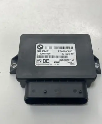 BMW 5 F10 F11 Hand brake control module 6799083 0110941058 23122010