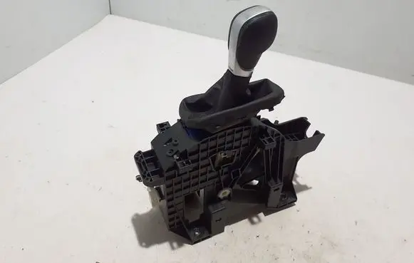 Renault Koleos II Gear shifter/selector 341041206R