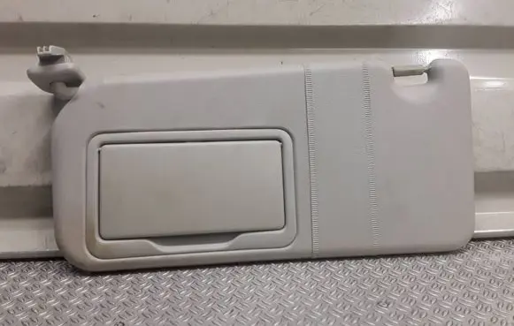 Nissan Pixo Sun visor 