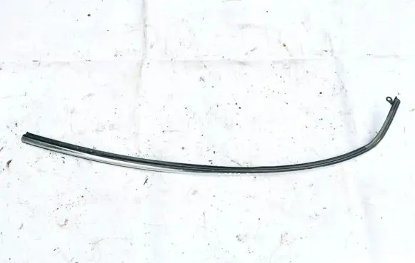 Mini One - Cooper R50 - 53 Front door glass trim molding 