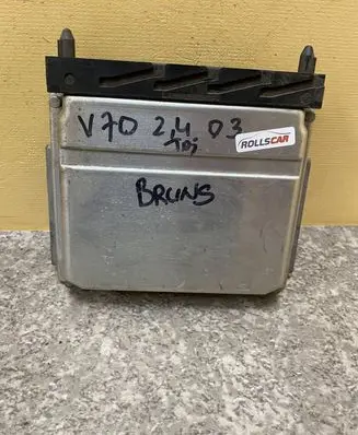 Volvo V70 Engine control unit/module 30637733A