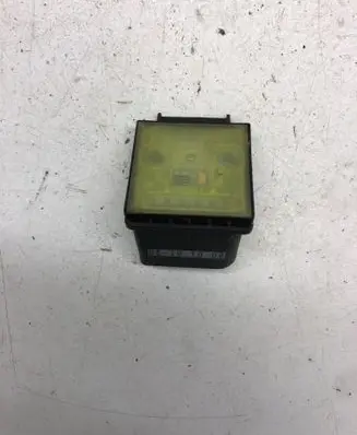 Volkswagen PASSAT B7 Clutch pedal sensor 3C0927810C 01032132