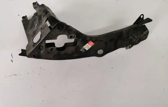 Mercedes-Benz E W211 Other engine bay part