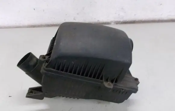 KIA Carnival Air filter box 
