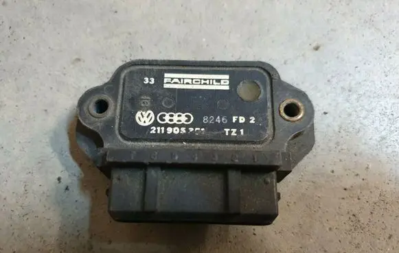 Volkswagen Golf I Ignition amplifier control unit 211905351