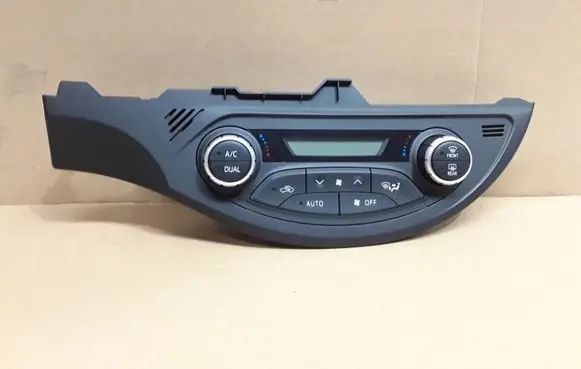 Toyota Yaris Climate control unit 559000D810