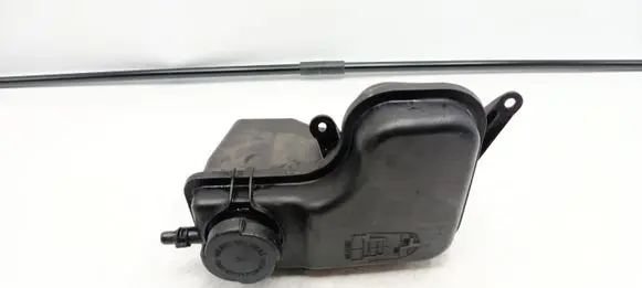BMW 5 E60 E61 Coolant expansion tank/reservoir 10617211