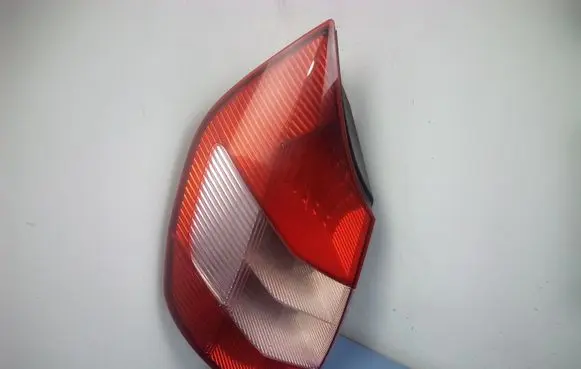 Renault Scenic II - Grand scenic II Rear/tail lights 8200127704E 2SK0086590142