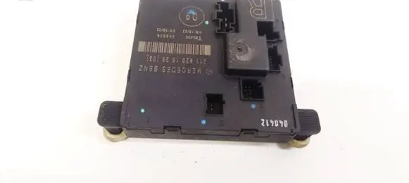 Mercedes-Benz E W211 Door control unit/module 2118201526