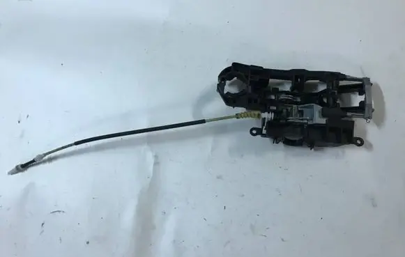 Rear door exterior handle/bracket