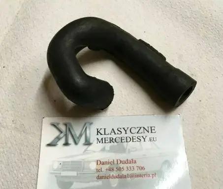 Mercedes-Benz E W124 Breather hose/pipe 1020941887