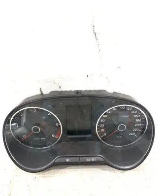 Volkswagen Polo V 6R Speedometer (instrument cluster) 6R0920861F V0304116 1020701531