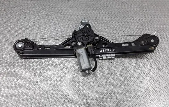 Mercedes-Benz C W203 Rear door window regulator with motor 104048XXX