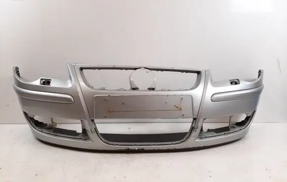 Volkswagen Polo IV 9N3 Front bumper 6Q0807221C 6Q0805903B