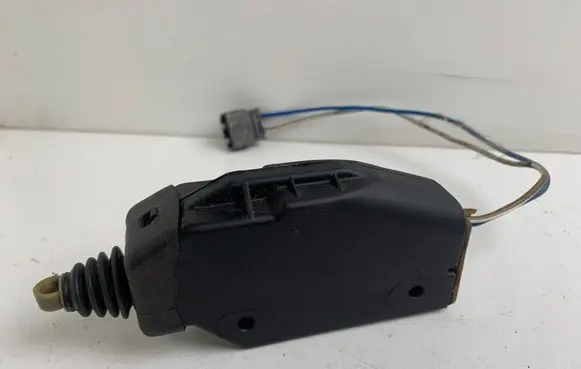 Saab 900 CD Central locking motor 8591224