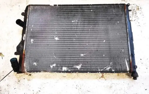 Renault Scenic I Coolant radiator 8200062691a mr1260