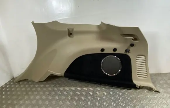 Jeep Grand Cherokee Trunk/boot lower side trim panel IO1045045049BA