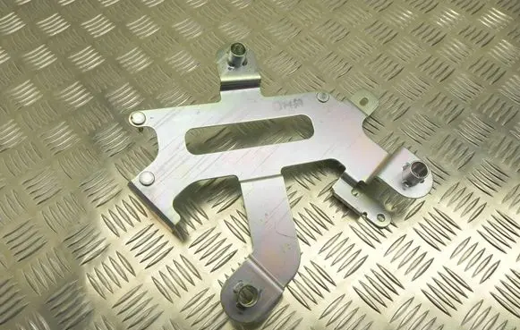 Nissan Juke II F16 Hybrid/electric vehicle battery bracket 237D15SC0A