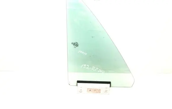 Audi TT Mk1 Front vent window/glass (coupe) 43R001025 DOT27M24100AS2