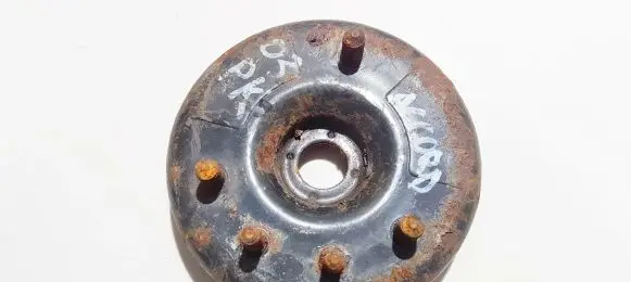 Honda Accord Coil spring mount 
