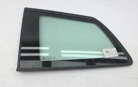 Citroen C4 Grand Picasso Rear side window