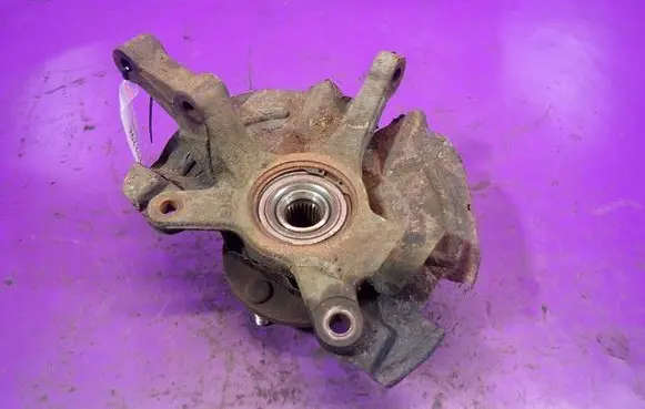 Hyundai Getz Front wheel hub spindle knuckle
