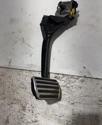 Volvo XC90 Brake pedal BQ6FA 31478032 16169