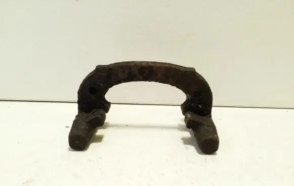 Volvo S40, V40 Brake caliper pad carrier rear 323255164