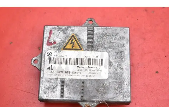 Ford Galaxy Voltage converter/converter module 7M3907391