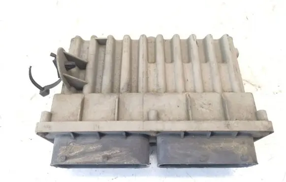 Coolant fan relay