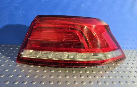 Volkswagen PASSAT B8 Rear/tail lights 3G5945096F