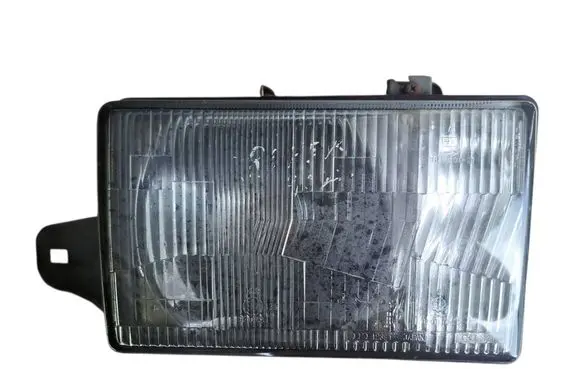 Isuzu Trooper Headlight/headlamp 330R20 1239L