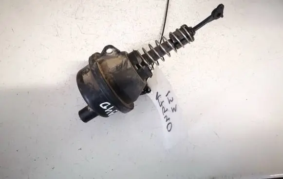 Volkswagen Golf III Valve vacuum 