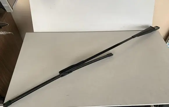 Audi A6 S6 C7 4G Front wiper blade arm 4G1955408B