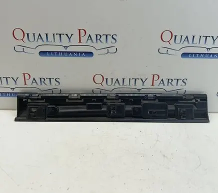 BMW X1 F48 F49 Sill/side skirt trim 7332330