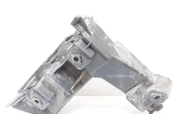 Volvo V70 Front bumper mounting bracket 30678651