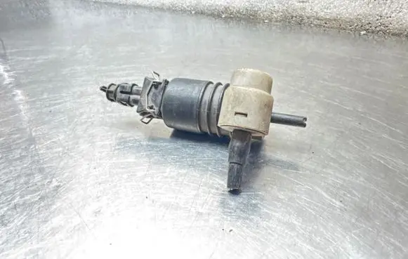 Opel Astra G Windscreen/windshield washer pump