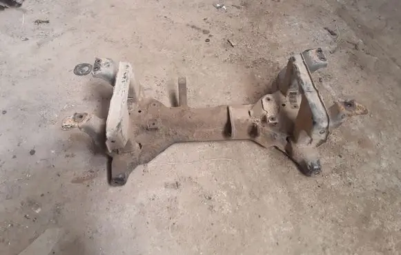 Volkswagen Transporter - Caravelle T4 Front subframe