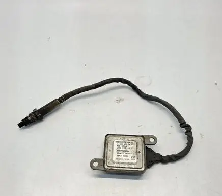Mercedes-Benz E W212 Lambda probe sensor A0009053403