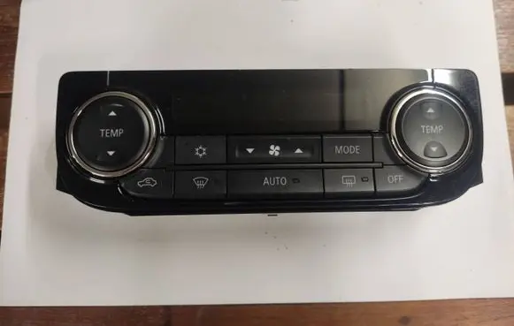 Mitsubishi Outlander Climate control unit CAB502A047A 7820B100XA